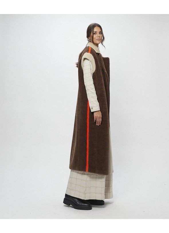 ABRIGO SIN MANGAS ROJO FRANJA MARINO