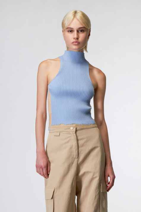 CAMISETA PUNTO CELESTE