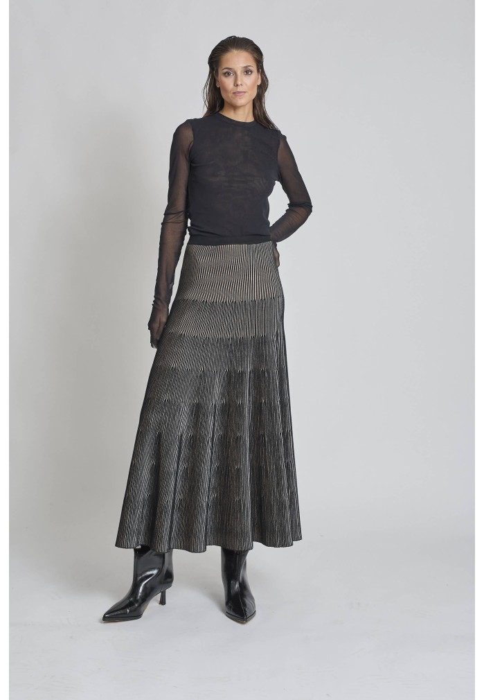 FALDA PLISADA NEGRA