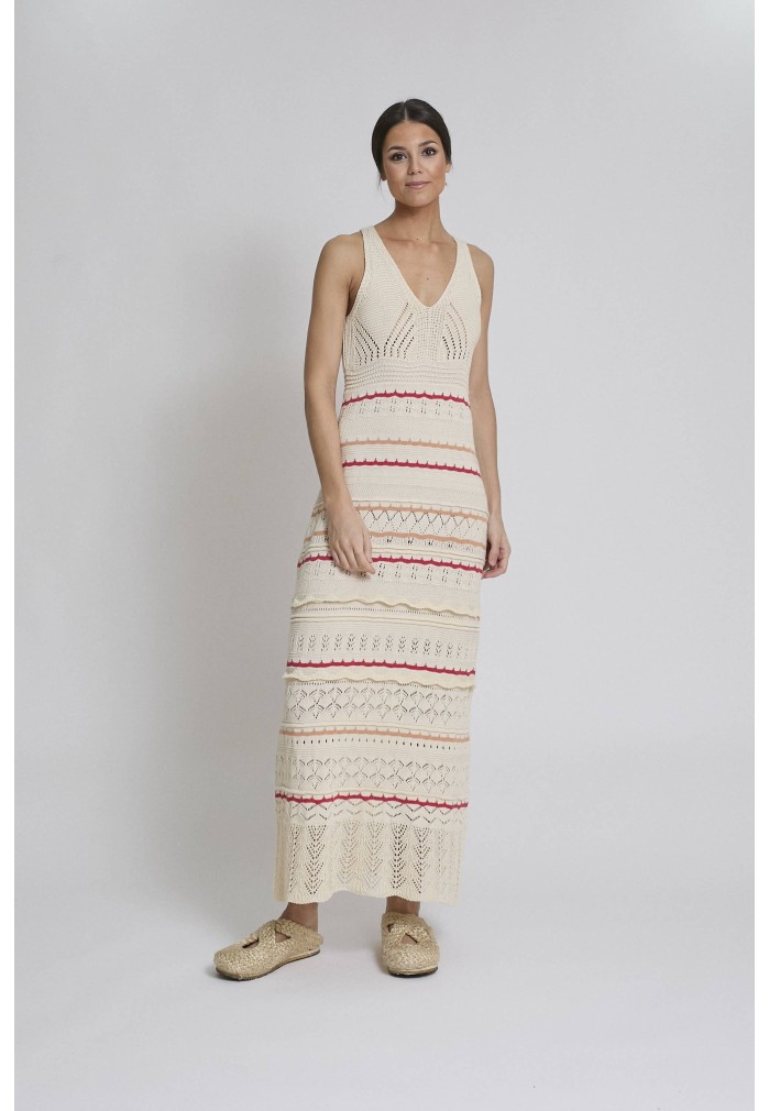 VESTIDO CRUDO CON BORDADOS