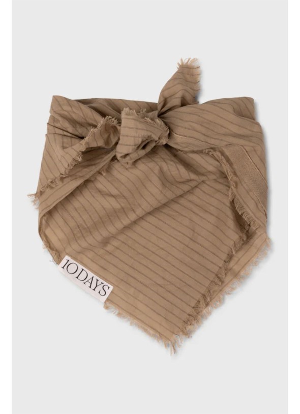 PAÑUELO RAYAS TIERRA