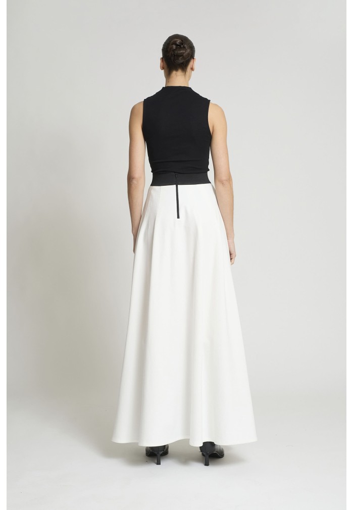 FALDA BLANCA CINTURA NEGRA 2