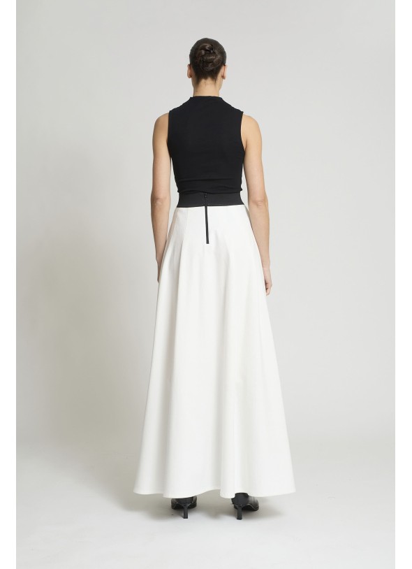 FALDA BLANCA CINTURA NEGRA