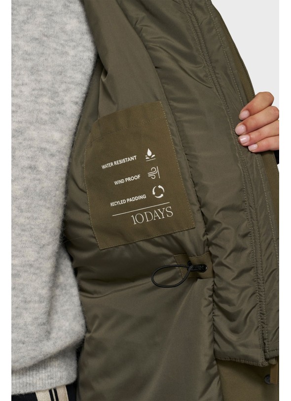 PARKA VERDE OLIVA