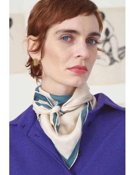 BUFANDA DIBUJOS CREMA