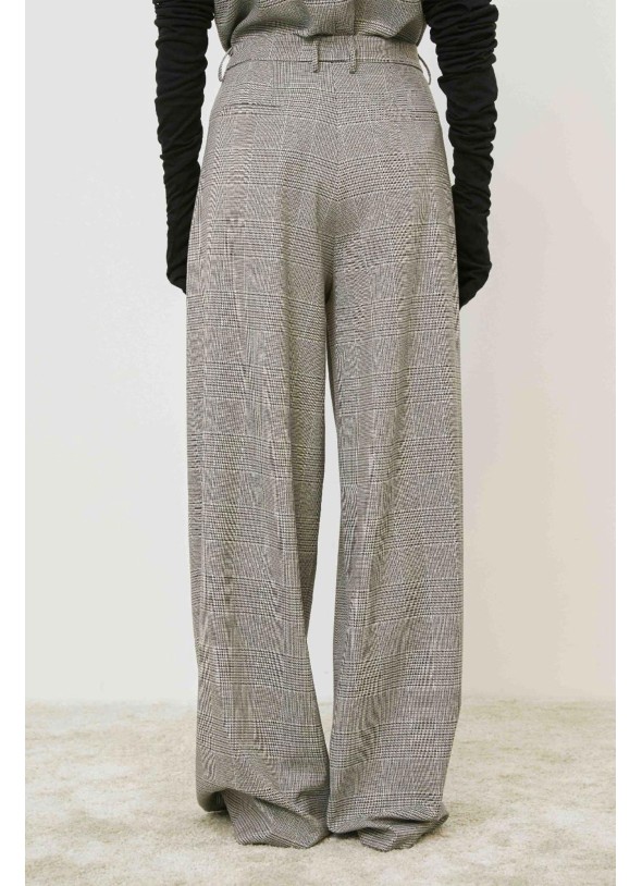 PANTALON BLANCO / NEGRO