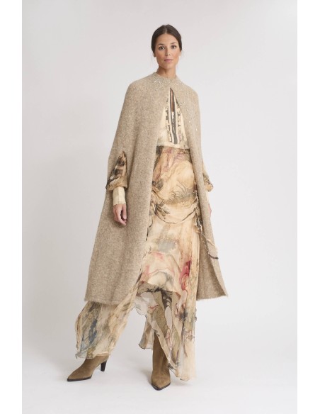 CAPA BEIGE BORDADA