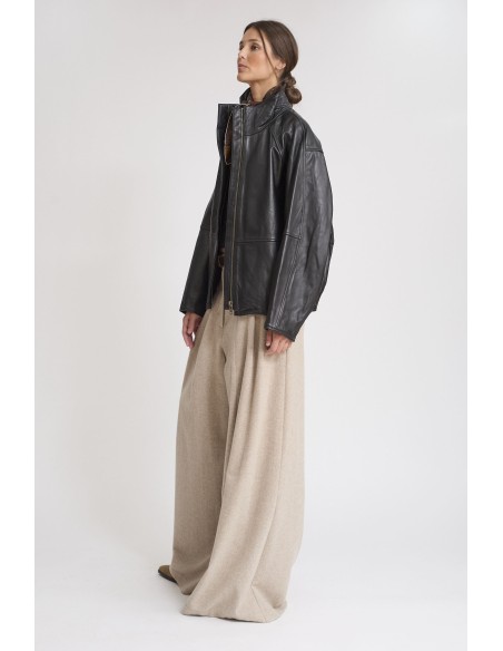 CHAQUETA NEGRA GAMMA