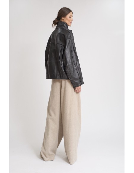 CHAQUETA NEGRA GAMMA