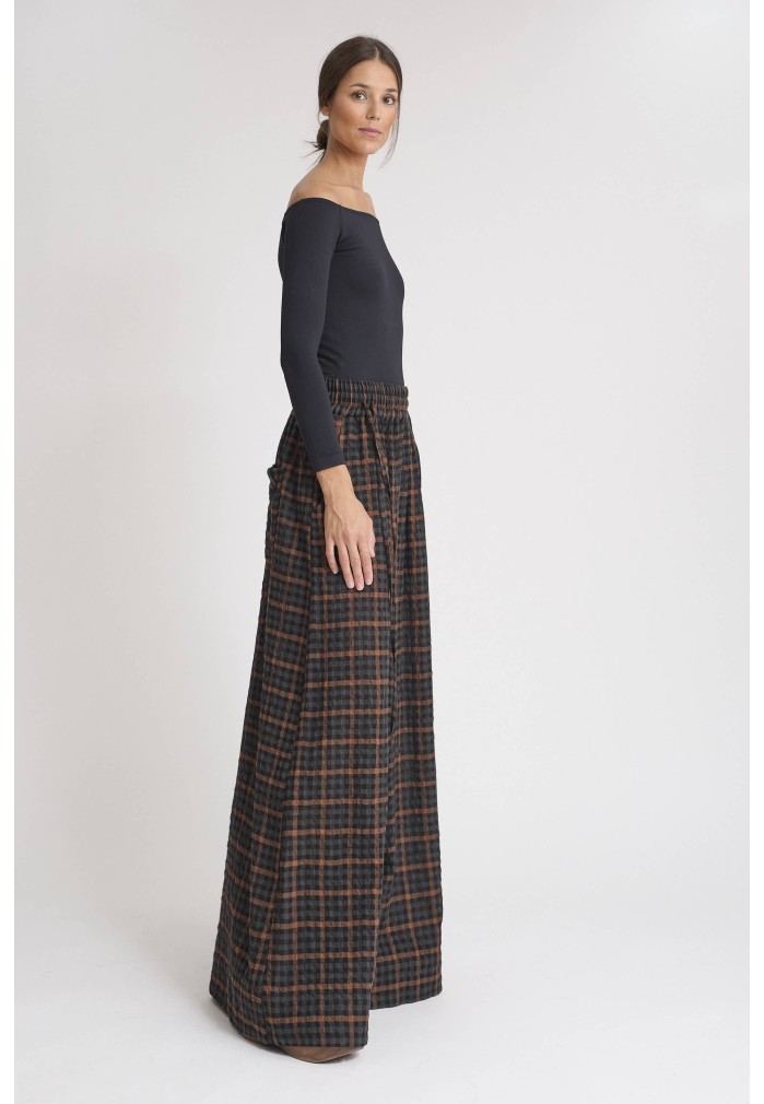 PALAZZO CUADROS GOMA 2