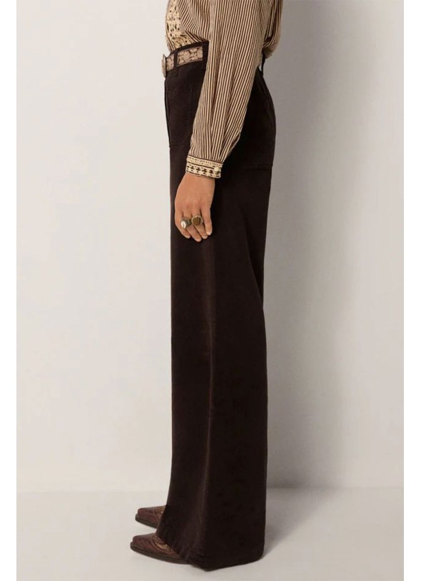 PANTALON MONTESCO ROMEO