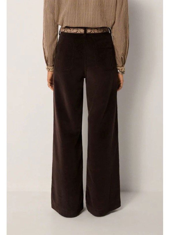 PANTALON MONTESCO ROMEO