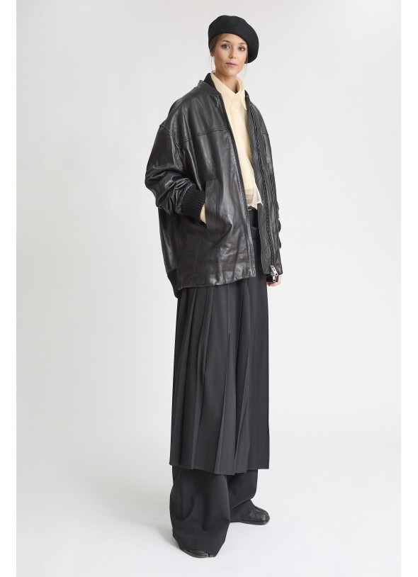 CHAQUETA NEGRA CUERO